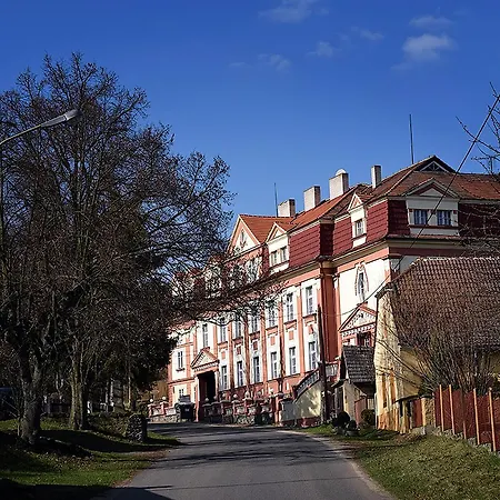Klášter 3* Trebenice